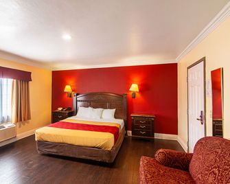Econo Lodge Long Beach I-405 - Long Beach - Kamar Tidur