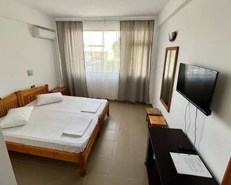 Hostel Stefania - Costinesti - Bedroom