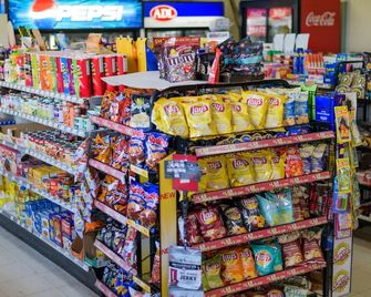 Winds Motel - Montague - Tienda