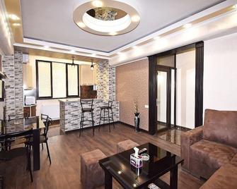 Luxury apartment in Republic Square - Ereván - Sala de estar