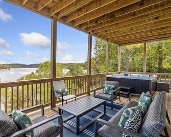 The Dogwood-Hot Tub-Lake Front Access - Springdale - Balcón