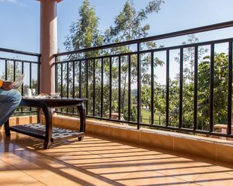 Kuniville Guest House - Nyeri - Balcon