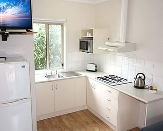 Kangaroo Island Coastal Villas - American River - Kitchen