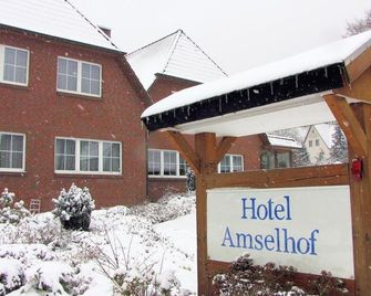 Hotel Amselhof - Bispingen - Edificio