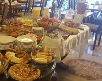 Hotel Sorrento - Santa Teresita - Buffet