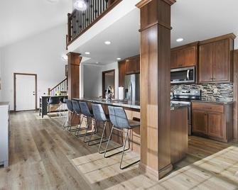 The Goat House Waterfront Hottub 3 Acres - Oconto - Cocina