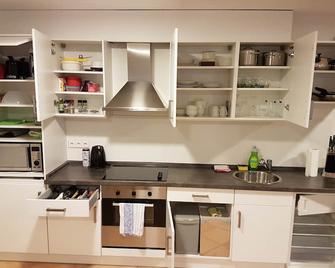 Modern, cozy apartment in the countryside - Bad Salzuflen - Kitchen