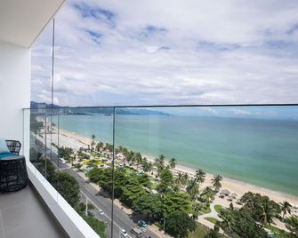 Citadines Bayfront Nha Trang - נה טראנג - מרפסת