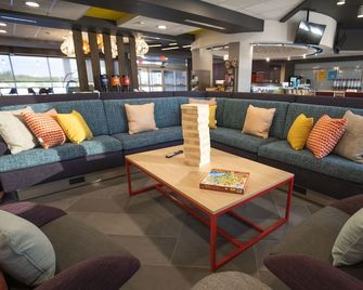 Tru by Hilton Allen Dallas - Allen - Lounge