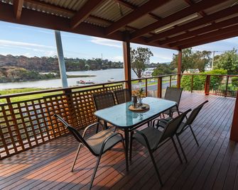 Bruces Waterside Units - Mallacoota - Balcón