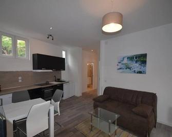 Apartment T Beaulieu-sur-Mer Near sea and town center - Beaulieu-sur-Mer - Living room