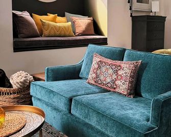 Private Elora Studio in heart of Elora - Elora - Sala de estar