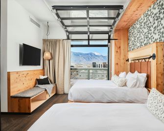 Kinship Landing - Colorado Springs - Bedroom