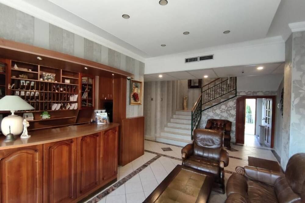 Fortuna Hotel - מישקלוץ - דלפק קבלה