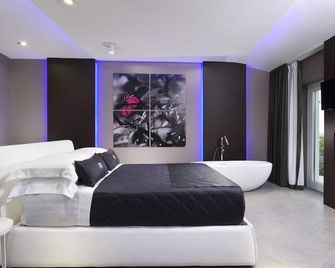 Sole In Me Resort - Ostuni - Chambre