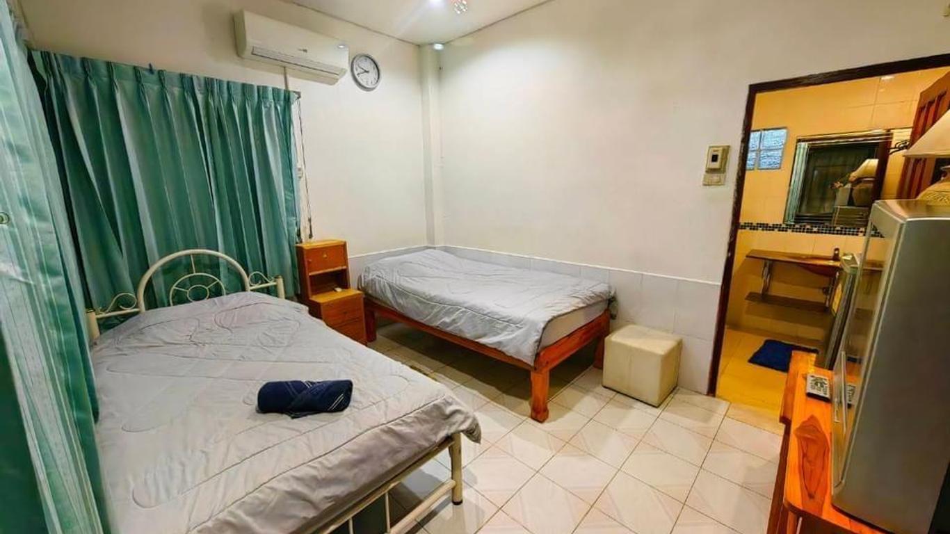 Surada Guesthouse