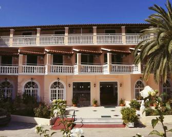 西達里阿爾基奧飯店 - 斯達林 - 建築