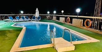 Queens Valley Hotel, Restaurants, Bars and Spa Luxor - Luxor - Bể bơi