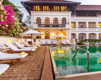 Brunton Boatyard - Cgh Earth - קוצ'י - בריכה