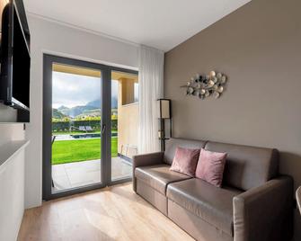 Weingut Gasshof - Eppan an der Weinstrasse - Living room