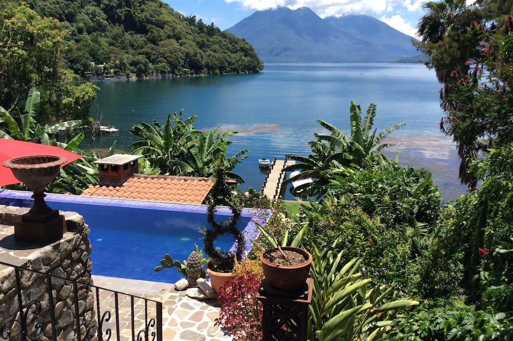 Luxurious 3 Bedroom Lakefront Villa With Heated Pool and Hot Tub - San Marcos La Laguna - Piscina