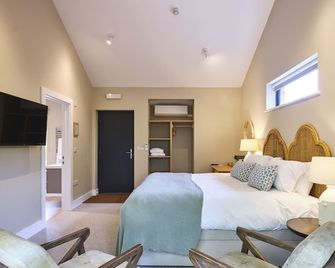 The Weeping Willow - Barrow - חדר שינה