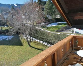 Comfortable 2 room apartment only 200 meters from the valley station. - Bad Kohlgrub - Balkon