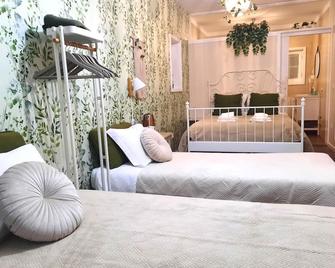 Smiling Places - Guest House in Labruge - Labruge - Habitación