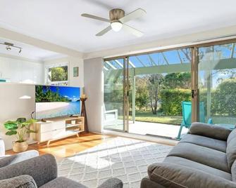 Coral Sands by Experience Jervis Bay - Vincentia - Salon