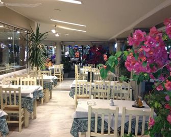 Parthenon Art Hotel - Paralia - מסעדה