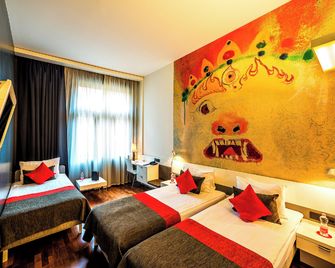 Bohem Art Hotel - Budapest - Bedroom