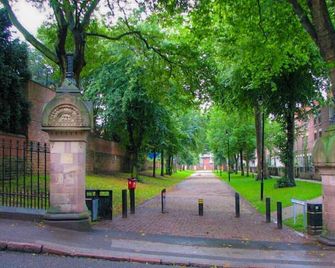 Limpenny Studio - Cityscape Cozy Corner - Nottingham - Outdoors view
