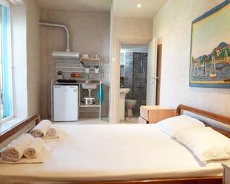 Artemis Apartments - Paralia Dionisiou - Bedroom