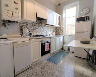 Apt. Azzurrina - Inside Walls Of Lucca - Lucca - Kitchen