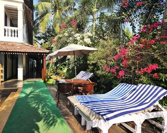 Shining Sand Beach Hotel - Baga - Patio