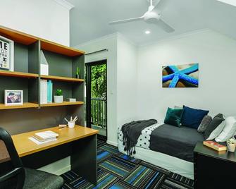 Mihaven Shared Living - Gatton St - Cairns - Living room