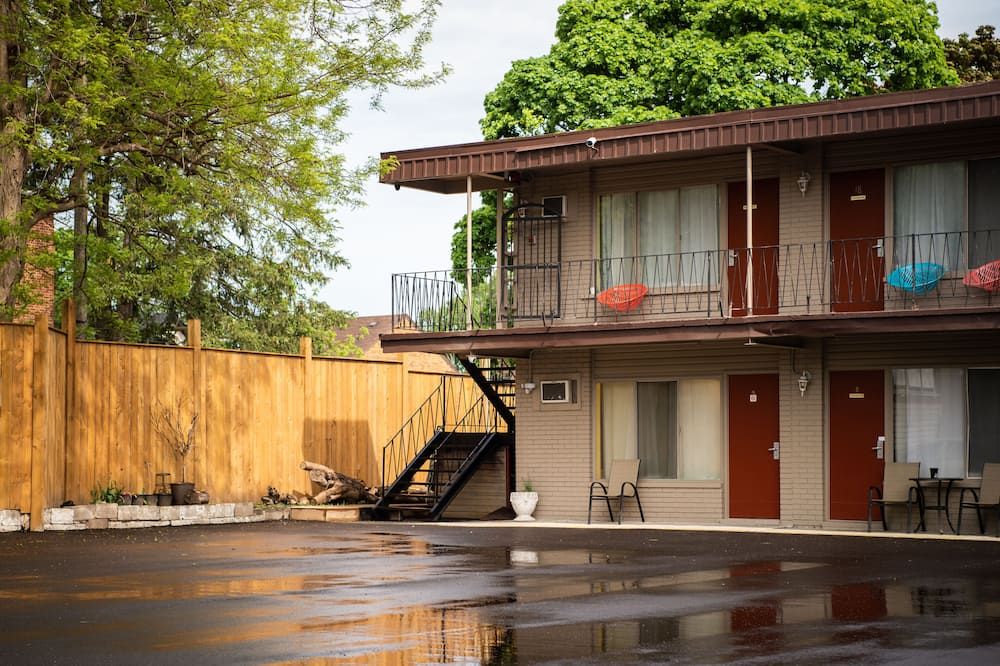 Advance Inn - Niagara Falls