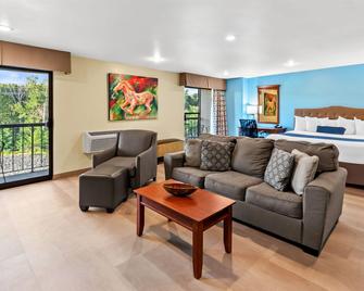 Baymont by Wyndham Yakima Riverfront - Yakima - Schlafzimmer