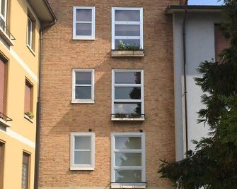 Adige Rooms Verona - Verona - Edificio