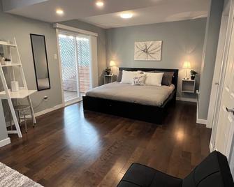 Downtown - Large Modern 2 Br Apt + 1 Free Parking - Ottawa - Habitación