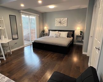 Downtown - Large Modern 2 Br Apt + 1 Free Parking - Ottawa - Yatak Odası