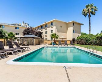 Comfort Inn Modesto - Modesto - Uima-allas
