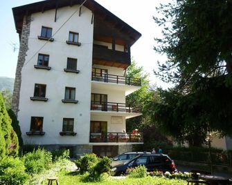 Pensione Bianca - Bardonecchia - Building