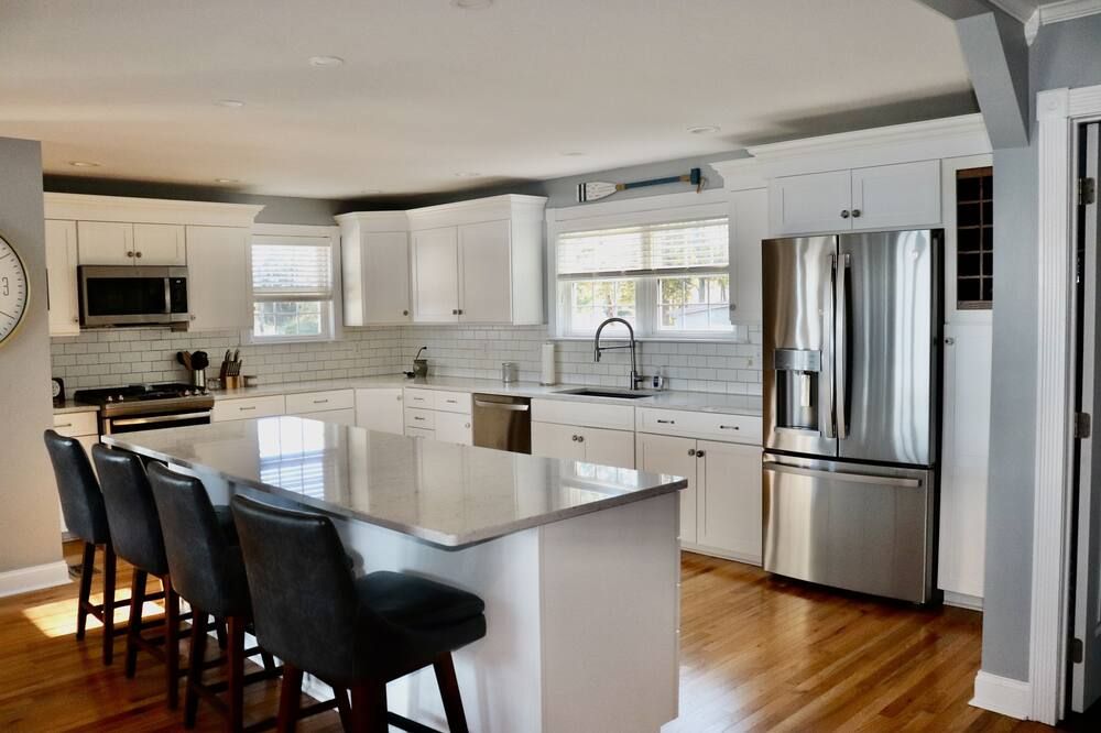 Waterfront 3000 Sqft Home W/ Pier, Wrap Porch, Kayak, Paddle Board, Fire Pit - Piney Point - Cocina