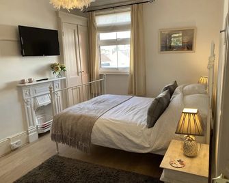 19 Station Road - Henley-on-Thames