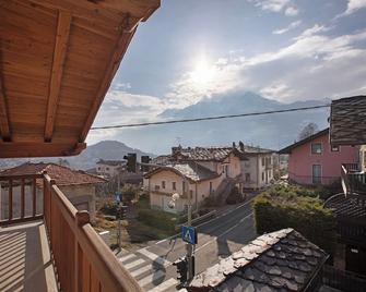 Tra Montagna e Città - Aosta - Aosta - Balcone