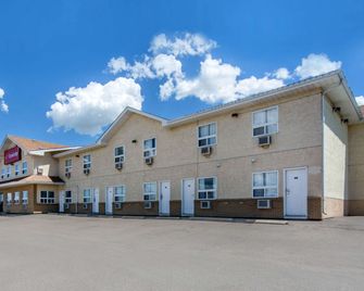 Econo Lodge - Regina - Gebäude