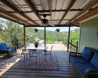 Turner Falls Cabins #2 in Turner Falls Park - Davis - Balcony