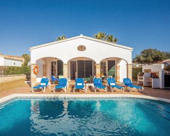 Chalet Villa El Pinar 5 with Pool, Wi-Fi, Terraces & Garden - 休達德亞 - 游泳池
