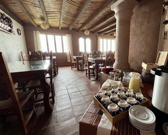Tzintzuntzan/La Gloria De Los Angeles - Tzintzuntzán